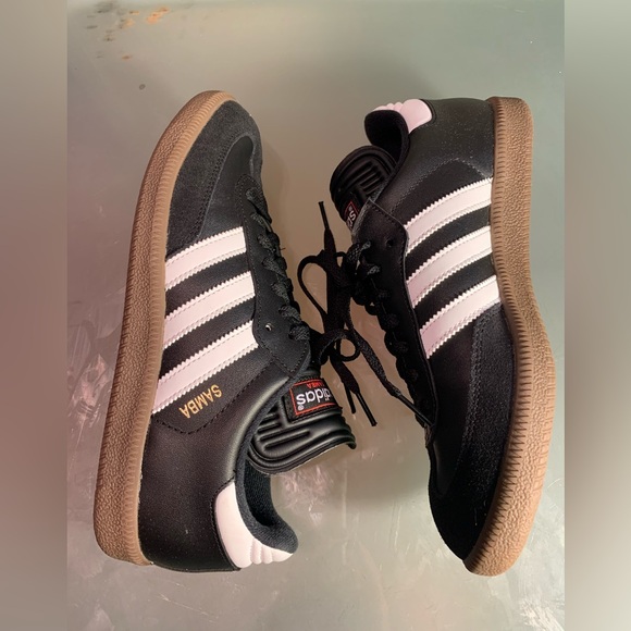 Adidas Samba Classic OG Black Sneakers Worn Once Mens Size 7.5/ Womens 9 EU 40.5 - Picture 4 of 7
